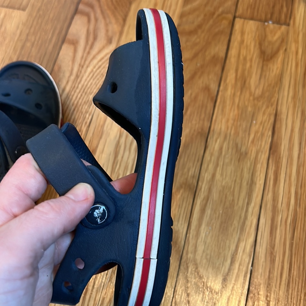 Crocs - Picture 3 of 3